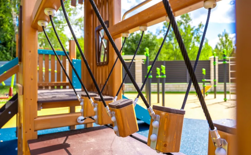 Земля Астра, соседние участки
